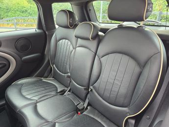 MINI Countryman 2.0 Cooper D SUV 5dr Diesel Auto ALL4 Euro 5 (112 ps)