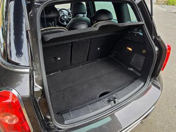 MINI Countryman 2.0 Cooper D SUV 5dr Diesel Auto ALL4 Euro 5 (112 ps)