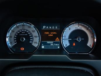 Jaguar XF 3.0d V6 Premium Luxury Saloon 4dr Diesel Auto Euro 5 (240 ps)