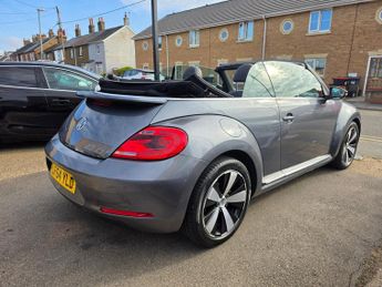 Volkswagen Beetle 2.0 TDI Sport Cabriolet 2dr Diesel DSG Euro 5 (140 ps)