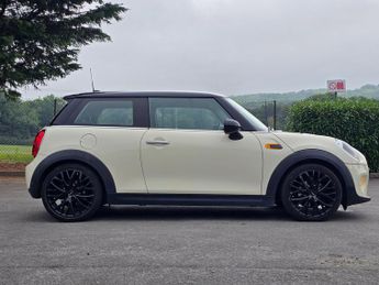 MINI Hatch 1.5 Cooper D Hatchback 3dr Diesel Auto Euro 6 (s/s) (116 ps)