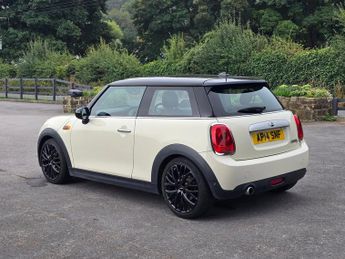MINI Hatch 1.5 Cooper D Hatchback 3dr Diesel Auto Euro 6 (s/s) (116 ps)