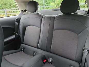 MINI Hatch 1.5 Cooper D Hatchback 3dr Diesel Auto Euro 6 (s/s) (116 ps)