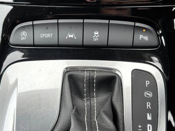 Vauxhall Astra 1.4i Turbo SRi Hatchback 5dr Petrol Auto Euro 6 (s/s) (150 ps)