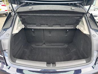 Vauxhall Astra 1.4i Turbo SRi Hatchback 5dr Petrol Auto Euro 6 (s/s) (150 ps)