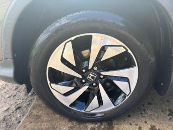 Honda CR-V 2.0 i-VTEC EX SUV 5dr Petrol Auto 4WD Euro 6 (155 ps)