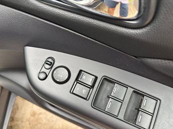 Honda CR-V 2.0 i-VTEC EX SUV 5dr Petrol Auto 4WD Euro 6 (155 ps)