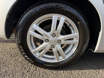 Honda Fit 1.5 HYBRID F PACKAGE
