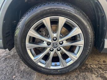 Toyota RAV4 2.5 VVT-h Excel SUV 5dr Petrol Hybrid CVT 4WD Euro 6 (s/s) (197 