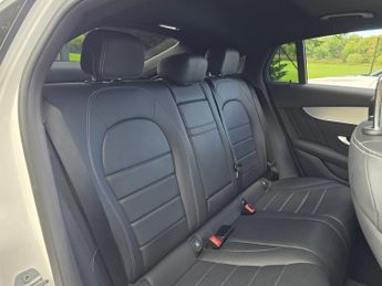 Mercedes-Benz GLC 2.0 GLC250 AMG Line (Premium) Coupe 5dr Petrol G-Tronic+ 4MATIC 
