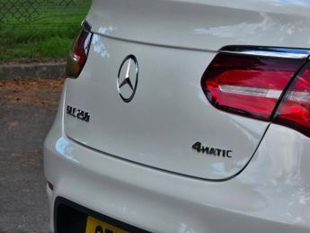 Mercedes-Benz GLC 2.0 GLC250 AMG Line (Premium) Coupe 5dr Petrol G-Tronic+ 4MATIC 