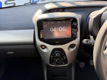 Peugeot 108 1.0 VTi Active Top! 3dr Petrol Manual Euro 5 Euro 5 (68 ps)