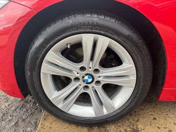 BMW 3 Series 2.0 320d ED Sport Touring 5dr Diesel Auto Euro 6 (s/s) (163 ps)