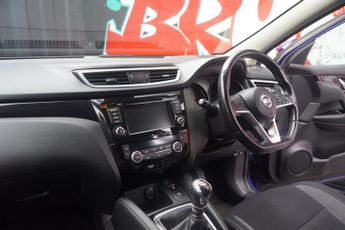 Nissan Qashqai 1.3 DIG-T Acenta Premium SUV 5dr Petrol Manual Euro 6 (s/s) (140
