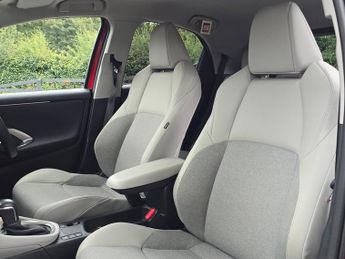 Toyota Yaris 1.5 VVT-h Excel Hatchback 5dr Petrol Hybrid E-CVT Euro 6 (s/s) (