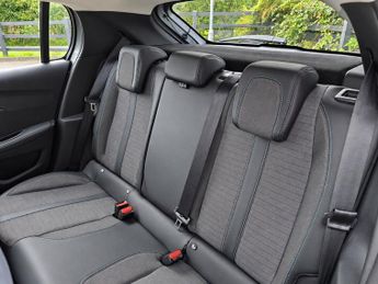 Peugeot 208 1.2 PureTech Allure Premium + Hatchback 5dr Petrol EAT Euro 6 (s