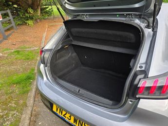 Peugeot 208 1.2 PureTech Allure Premium + Hatchback 5dr Petrol EAT Euro 6 (s