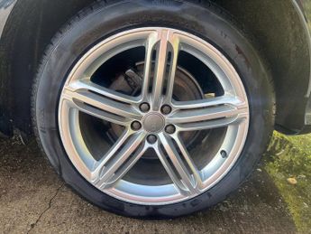 Audi Q5 2.0 TDI S line Plus SUV 5dr Diesel S Tronic quattro Euro 6 (s/s)