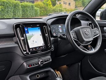 Volvo XC40 1.5h T5 Twin Engine Recharge 10.7kWh R-Design Pro SUV 5dr Petrol