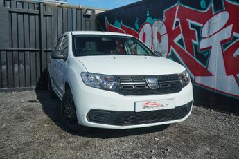 Dacia Sandero 0.9 TCe Essential Hatchback 5dr Petrol Manual Euro 6 (s/s) (90 p