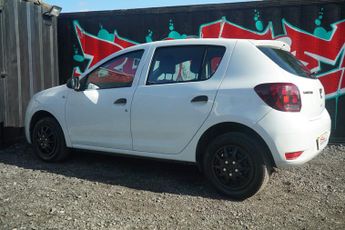 Dacia Sandero 0.9 TCe Essential Hatchback 5dr Petrol Manual Euro 6 (s/s) (90 p