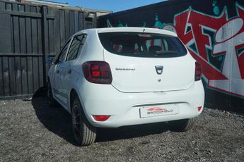 Dacia Sandero 0.9 TCe Essential Hatchback 5dr Petrol Manual Euro 6 (s/s) (90 p