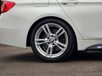 BMW 3 Series 3.0 330d M Sport Touring 5dr Diesel Auto Euro 5 (s/s) (258 ps)