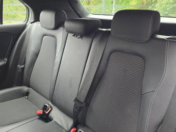 Mercedes-Benz A Class 1.5 A180d Sport (Executive) Hatchback 5dr Diesel 7G-DCT Euro 6 (