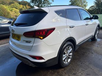 Hyundai Santa Fe 2.2 CRDi Blue Drive Premium SUV 5dr Diesel Auto 4WD Euro 6 (s/s)