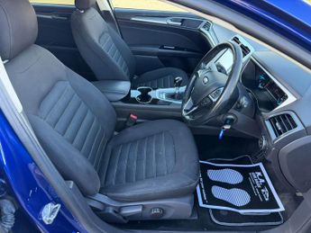 Ford Mondeo 2.0 TDCi Zetec Hatchback 5dr Diesel Manual Euro 6 (s/s) (150 ps)
