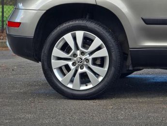Skoda Yeti 1.2 TSI SE L Drive Outdoor 5dr Petrol DSG Euro 6 (s/s) (110 ps)
