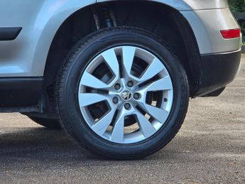 Skoda Yeti 1.2 TSI SE L Drive Outdoor 5dr Petrol DSG Euro 6 (s/s) (110 ps)