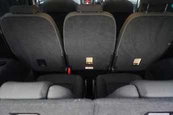 Ford S-Max 2.0 TDCi Titanium MPV 5dr Diesel Powershift Euro 5 (163 ps)