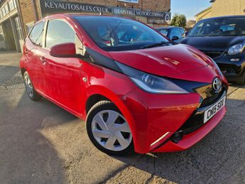 Toyota AYGO 1.0 VVT-i x-play Hatchback 5dr Petrol Manual Euro 5 Euro 5 (68 p