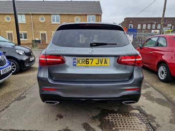 Mercedes-benz GLC 3.0 GLC350d V6 AMG Line (Premium Plus) SUV 5dr Diesel G-Tronic 4