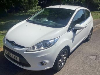 Ford Fiesta 1.2L Zetec Hatchback 3dr Petrol Manual Euro 5 (81 bhp)