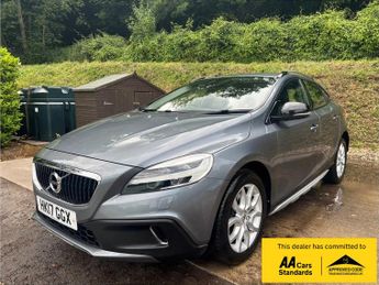Volvo V40 1.5 T3 Pro Hatchback 5dr Petrol Auto Euro 6 (s/s) (152 ps)