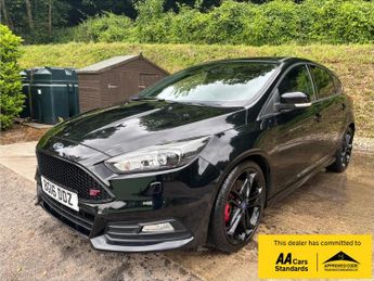 Ford Focus 2.0T EcoBoost ST-3 Hatchback 5dr Petrol Manual Euro 6 (s/s) (250