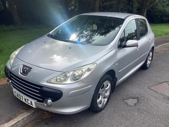 Peugeot 307 1.6L S HDI Hatchback 5dr Diesel Manual Euro 4 (89 bhp)