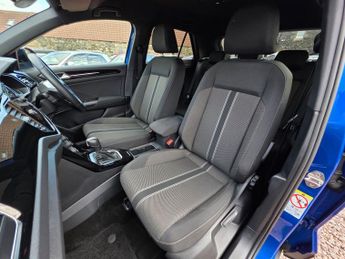 Volkswagen T-Roc 1.5L Black Edition TSi Evo Semi-Auto SUV 5dr Petrol Semi Automat