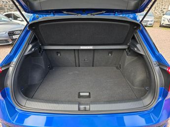 Volkswagen T-Roc 1.5L Black Edition TSi Evo Semi-Auto SUV 5dr Petrol Semi Automat