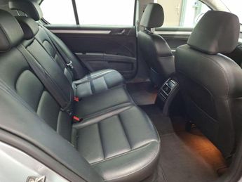 Skoda Superb 2.0 TDI Elegance DSG Euro 5 (s/s) 5dr