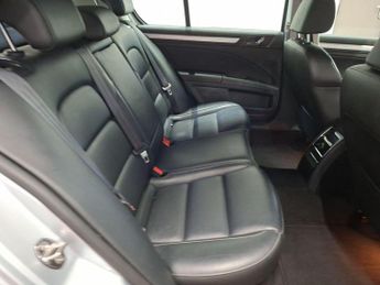 Skoda Superb 2.0 TDI Elegance DSG Euro 5 (s/s) 5dr