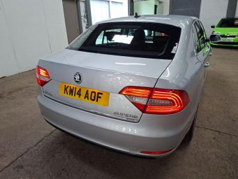 Skoda Superb 2.0 TDI Elegance DSG Euro 5 (s/s) 5dr