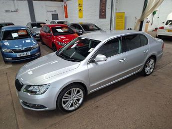 Skoda Superb 2.0 TDI Elegance DSG Euro 5 (s/s) 5dr