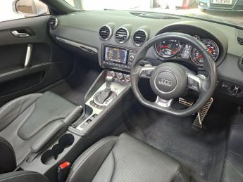 Audi TT RS 2.5 TFSI RS Roadster S Tronic quattro Euro 5 2dr