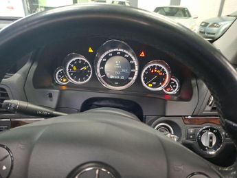 Mercedes-Benz E Class 1.8 E200 CGI BlueEfficiency SE Cabriolet Tiptronic Euro 5 (s/s) 