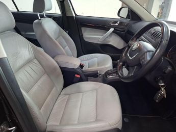 Skoda Octavia 2.0 TDI Laurin & Klement DSG Euro 5 5dr