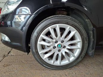 Skoda Octavia 2.0 TDI Laurin & Klement DSG Euro 5 5dr