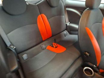 MINI Hatch 1.6 Cooper Steptronic Euro 4 3dr